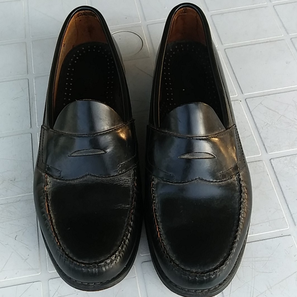 Size 11 Black Bass Walton loafer